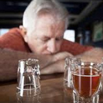 Alcoolismo na terceira idade é preocupante, por Dra. Larriany Giglio