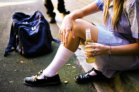 Adolescência: consumo de álcool e maconha é alto nesta faixa etária