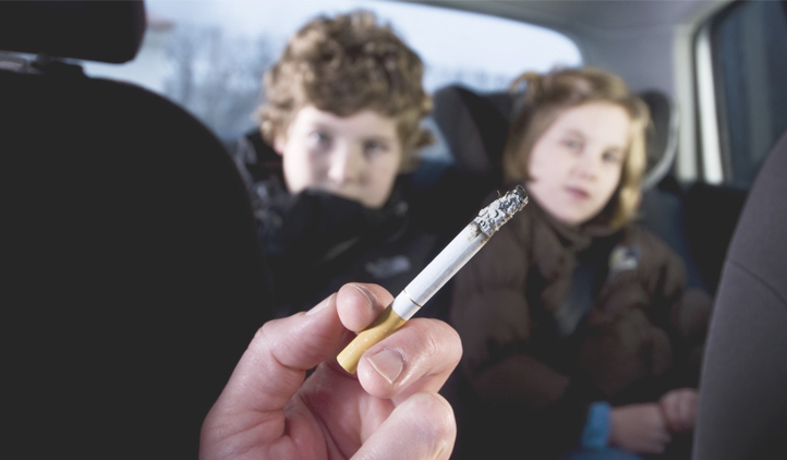 Crianças não devem ficar expostas ao cigarro