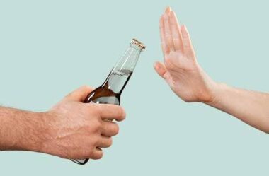 Como parar de beber álcool: 7 mudanças que aumentam suas chances de sucesso