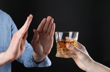 O que acontece quando você para de beber álcool? 6 mudanças surpreendentes